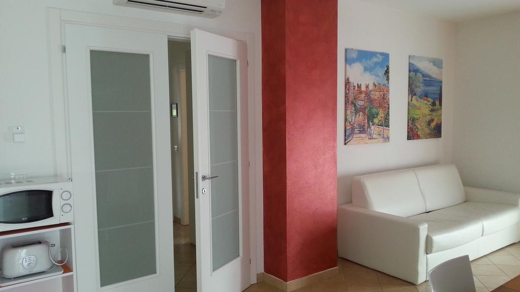 Appartamento Villa Tony Lazise Kültér fotó